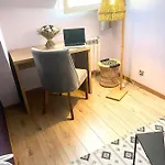 מלון Tipi 2*