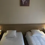 מלון Tipi 2*