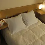 Tipi 2* פריז