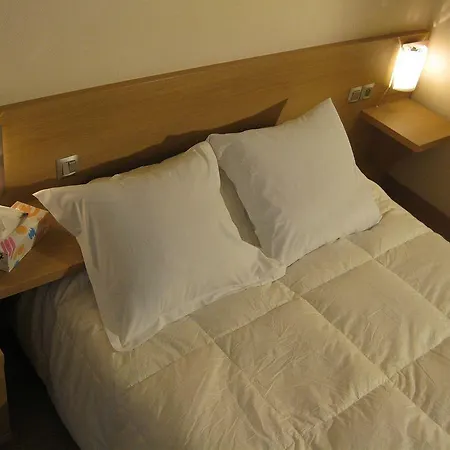 Tipi 2* Paris